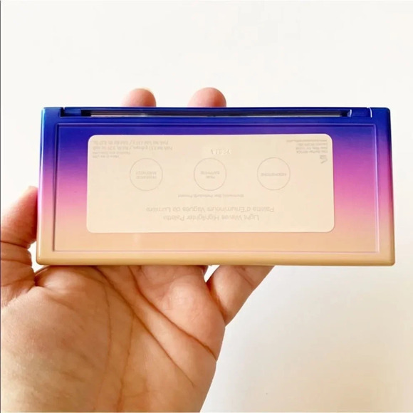 Becca Cosmetics Light Waves Highlighter Palette Makeup Artist Glow Shimmer - Picture 6 of 6